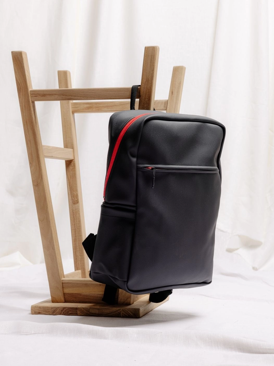 Zaino City classico personalizzato con logo aziendale per aziende - Progetto Quid